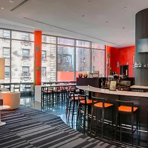 纽约曼哈顿/中央公园万豪万怡酒店 4*, 纽约 美国